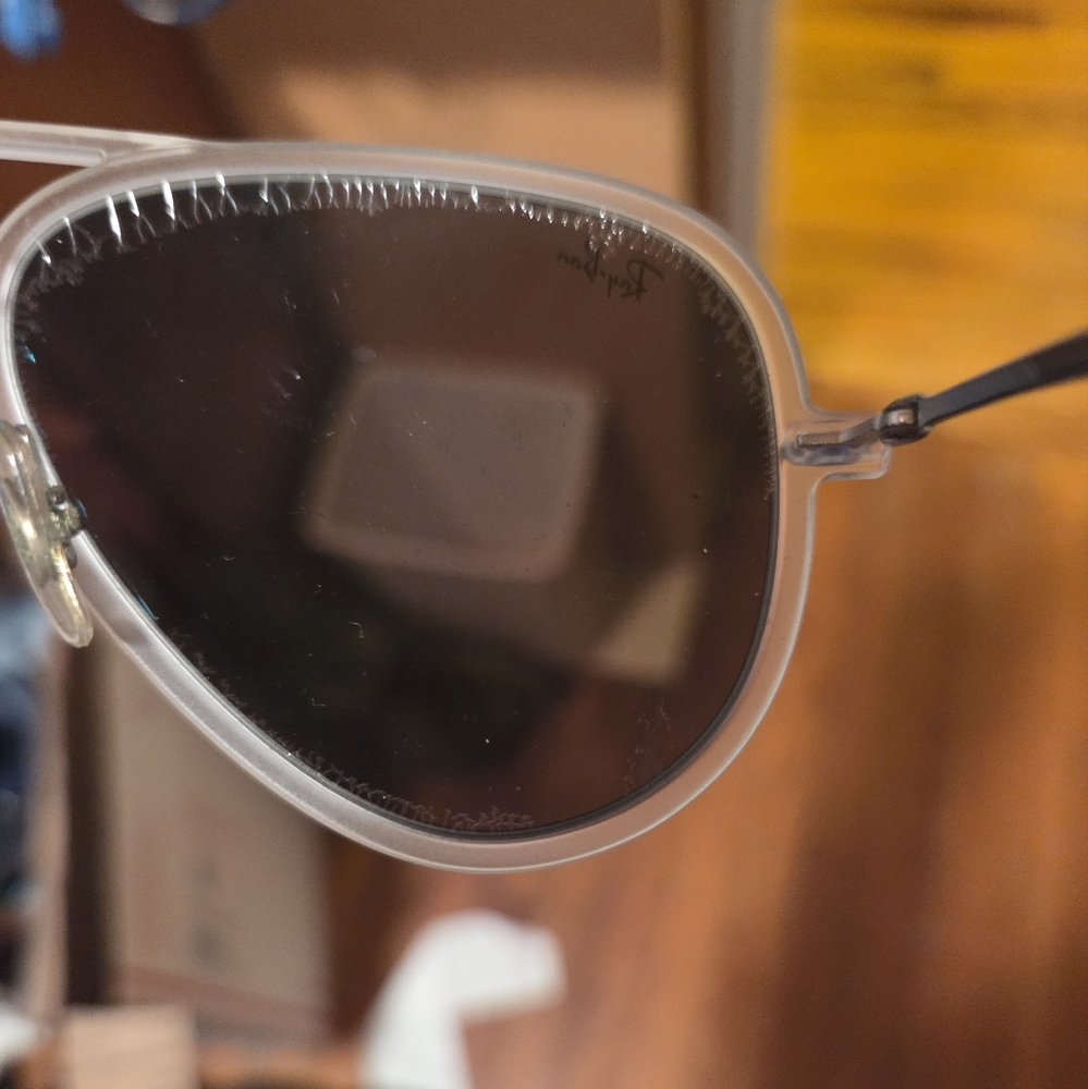 Ray-Ban Aviator Light Ray Sunglasses  RB4211 - Picture 4 of 7